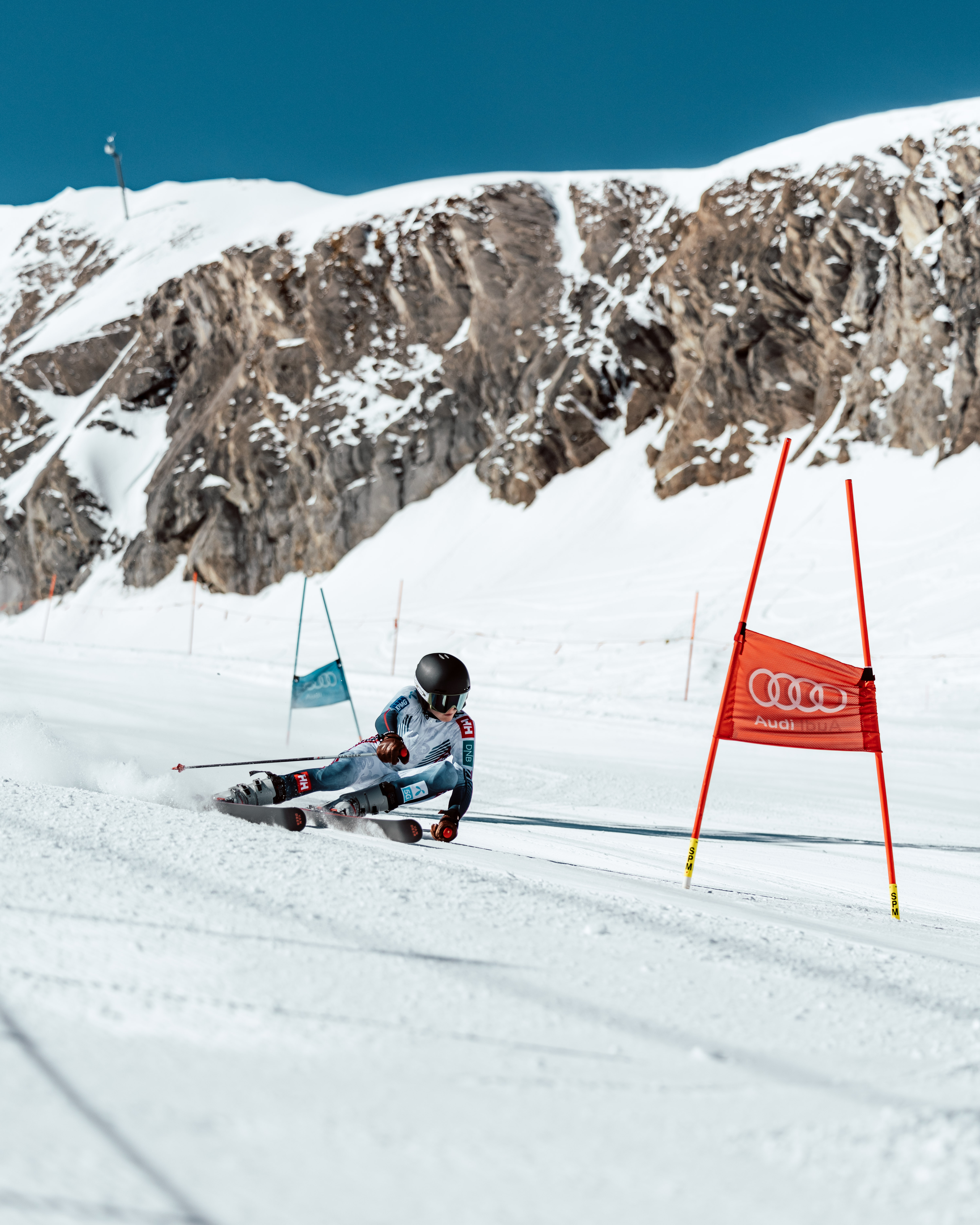 JUNIOR PRO SERIES: Maximum Performance for Young Ski Racers – VAN